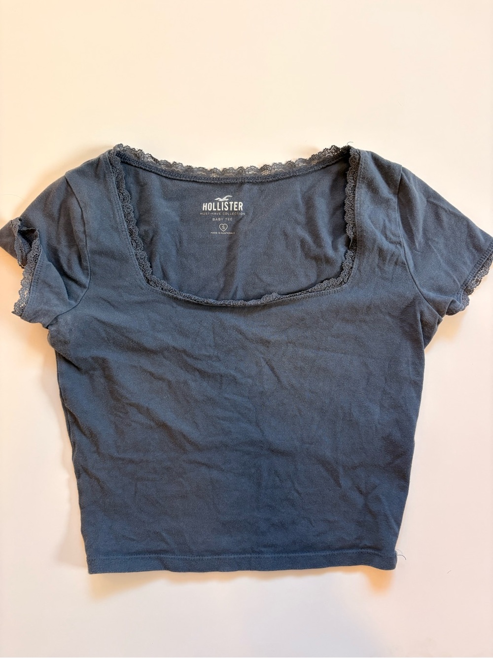 Hollister Women's Navy Lace-Trim Cropped Scoop Top